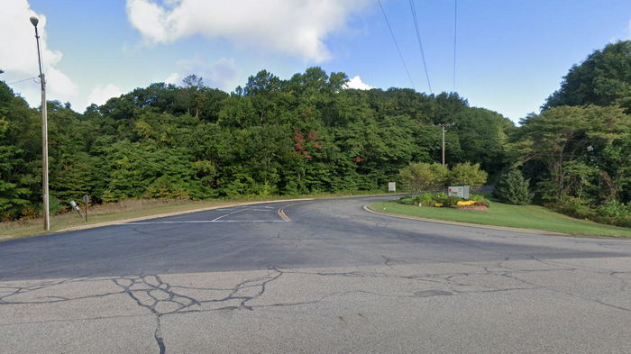 Palisades Nuclear Generating Station - Entrance Off Of Blue Star Hwy